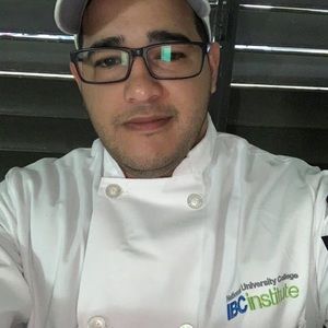 Meet your Posher, Luis